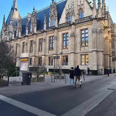 Rouen Hyper Centre Ville Palais De Justice Екстериор снимка